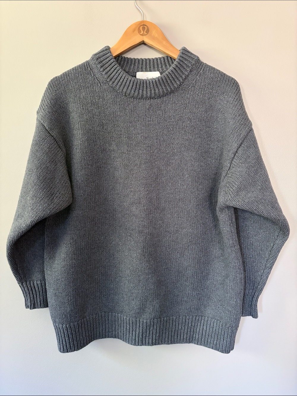 Aritzia Wilfred Rosemary Merino Wool Sweater Gray Grey Size XS Minimalist